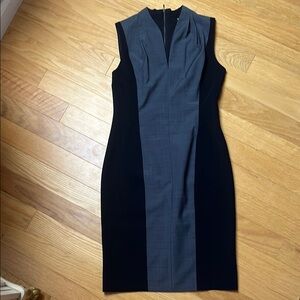 Elie Tahari Gray and Blue Sheath Midi Dress V-Neck Sleeveless